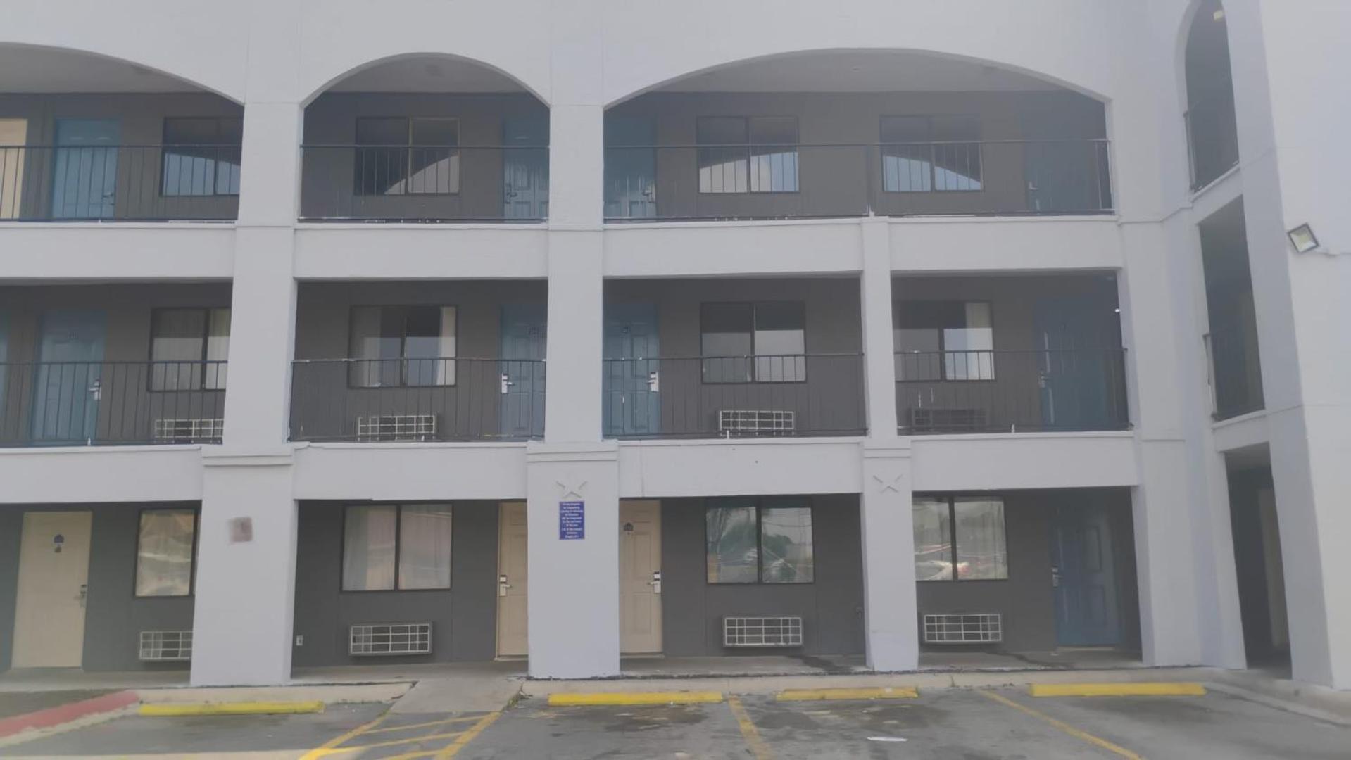 Hallmark Inn And Suites San Antonio Bagian luar foto
